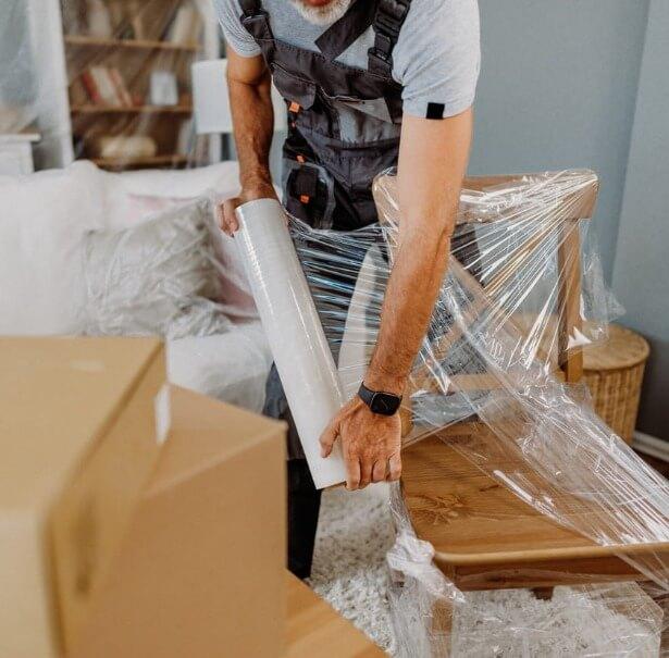 we provide 24/7 access to our packing and storage units for your convenience